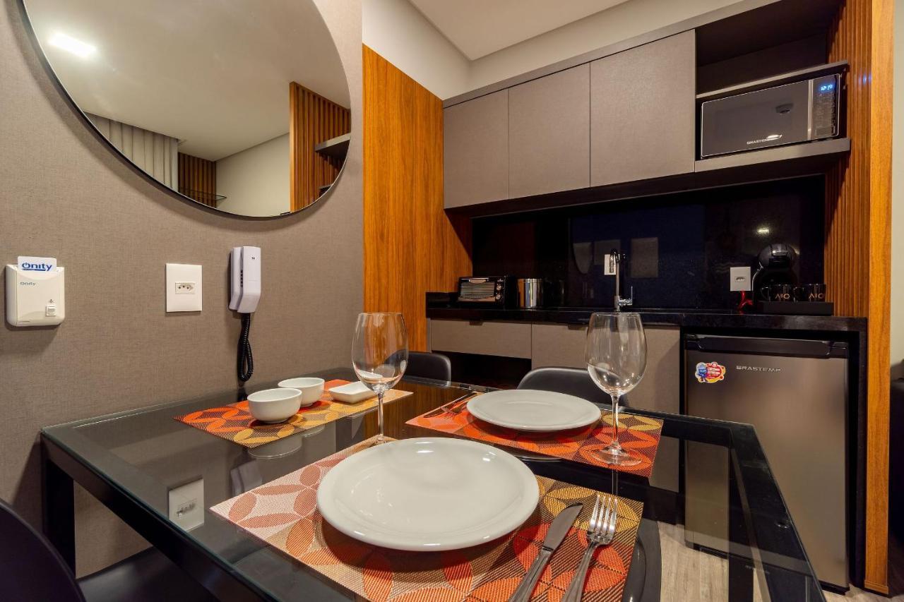 Aion Suites: Luxe Loft with Rooftop Pool Near Beach Bombinhas Exterior photo